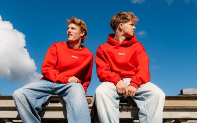 5 BERG Hoodie Signature Red