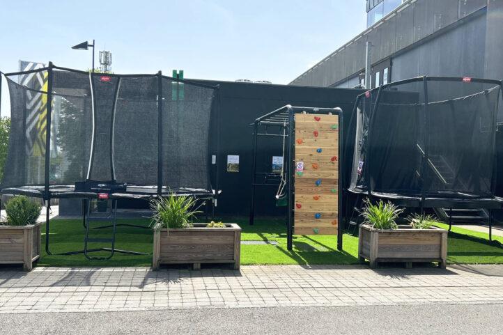 1920x1200px banner terrasse Berg Abitare Kids Junglinster 2