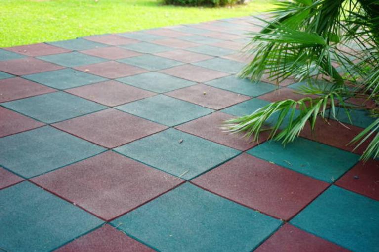 Rubber tiling