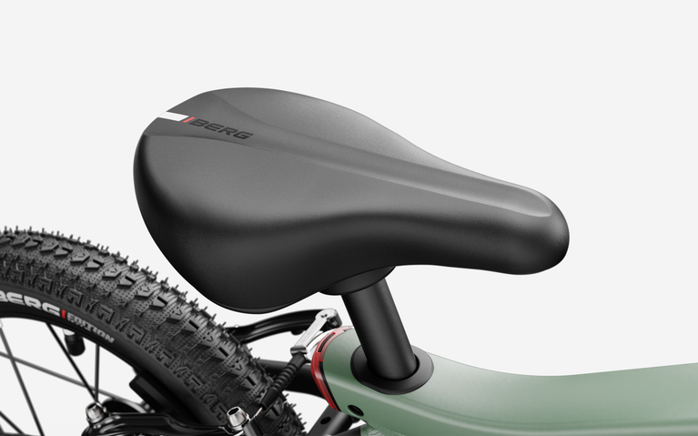 24 90 00 00 BERG Dash 14 Sage Green HL 7