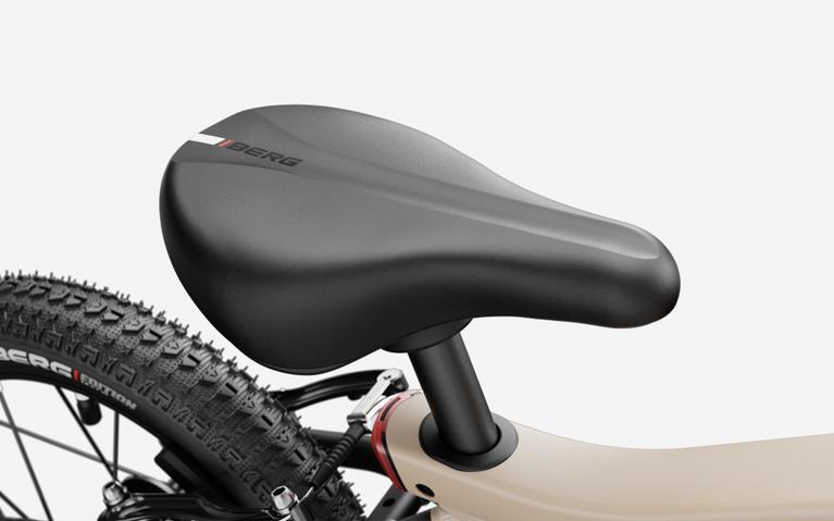 24 90 01 00 BERG Dash 14 Sand Beige HL7