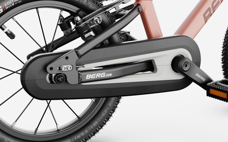 24 90 02 00 BERG Dash 14 Terracotta Red HL6