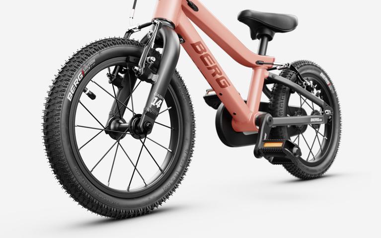 24 90 02 00 BERG Dash 14 Terracotta Red HL8 1