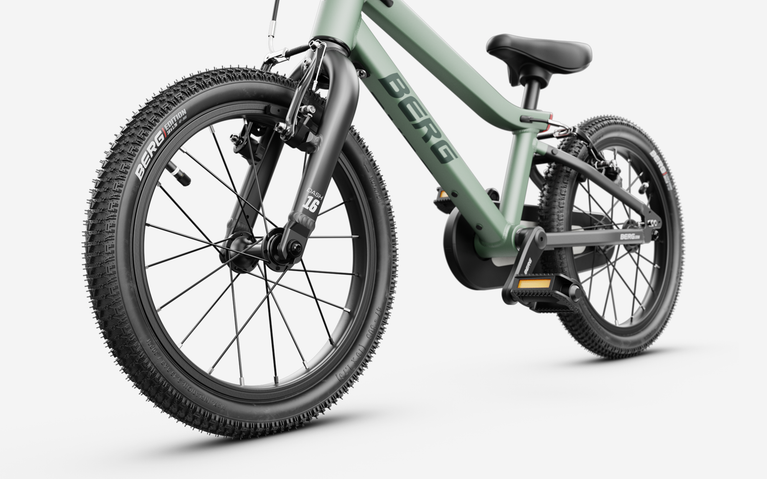24 91 00 00 BERG Dash 16 Sage green HL8