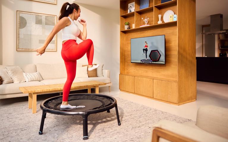 Mini Trampolino Fitness Pieghevole Con Manico | 101 Cm, 28 Bungee Silenziosi, Capacità 181 Kg