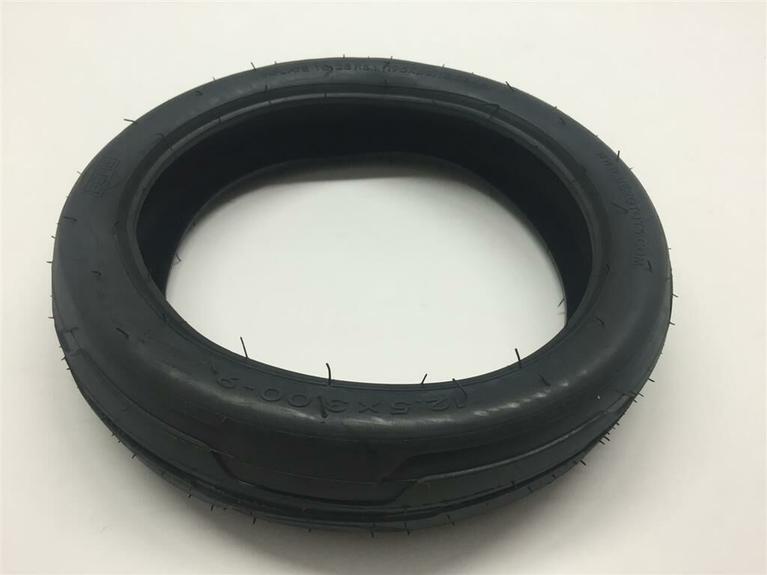 Tire 12.5x3.00-9 slick