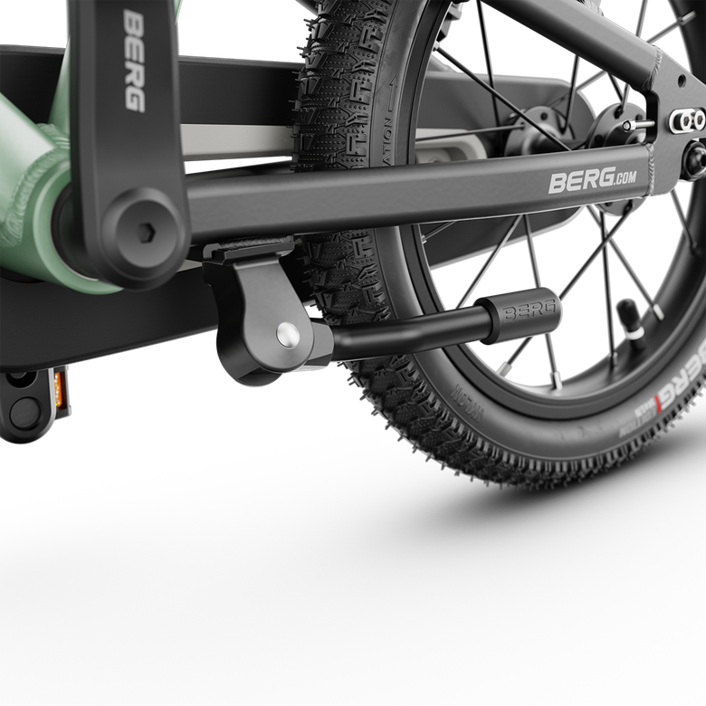 BERG Dash 14 Kickstand