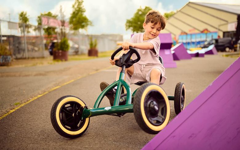 BERG Buddy Retro Green M2