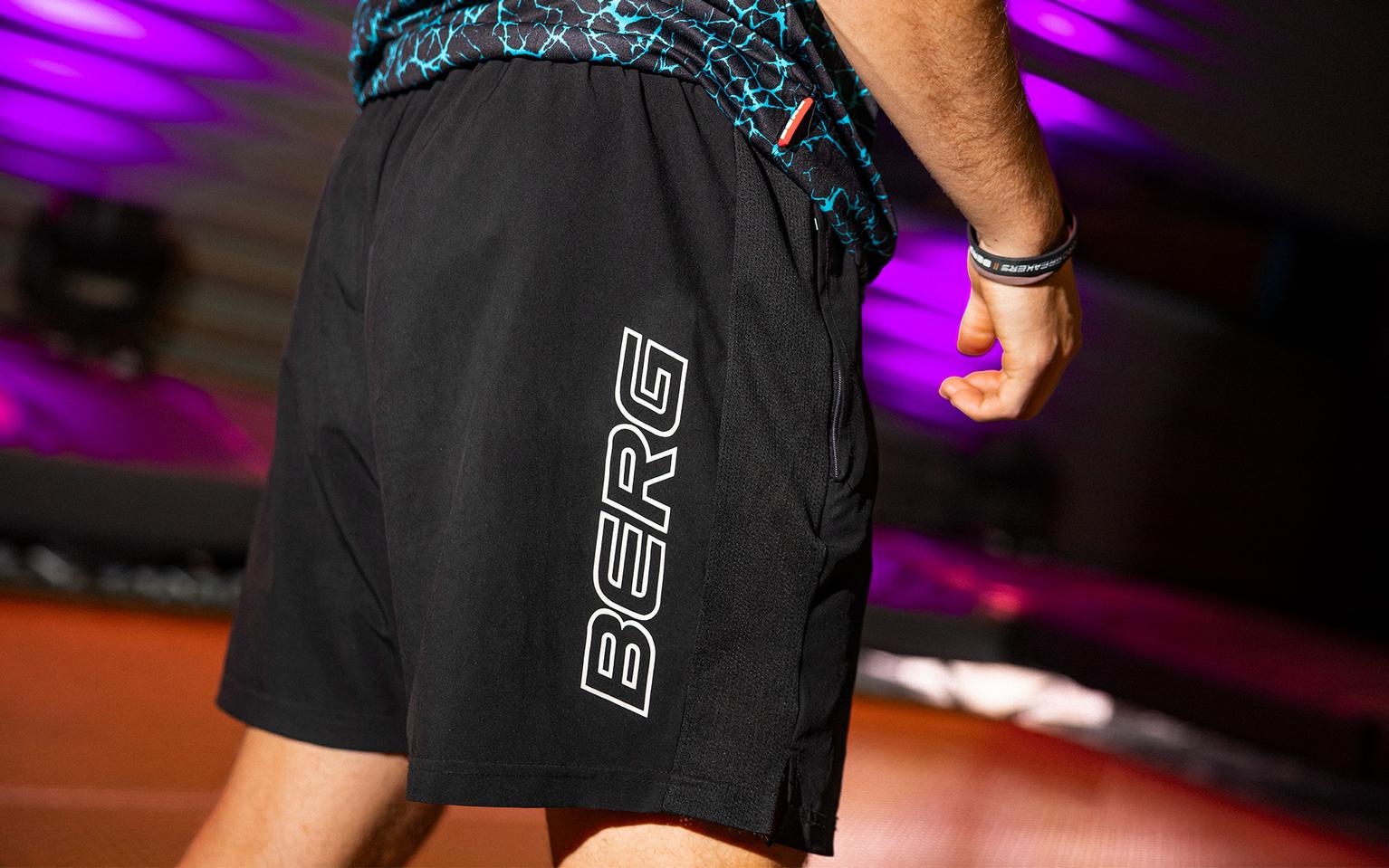 BERG Sportshorts Black (kids) M2