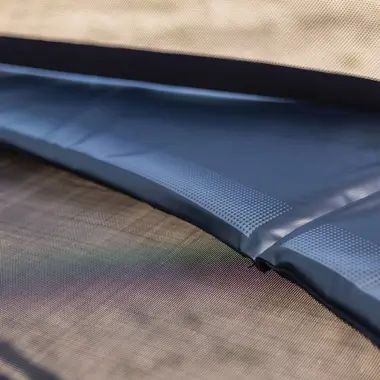 UV-resistant edge