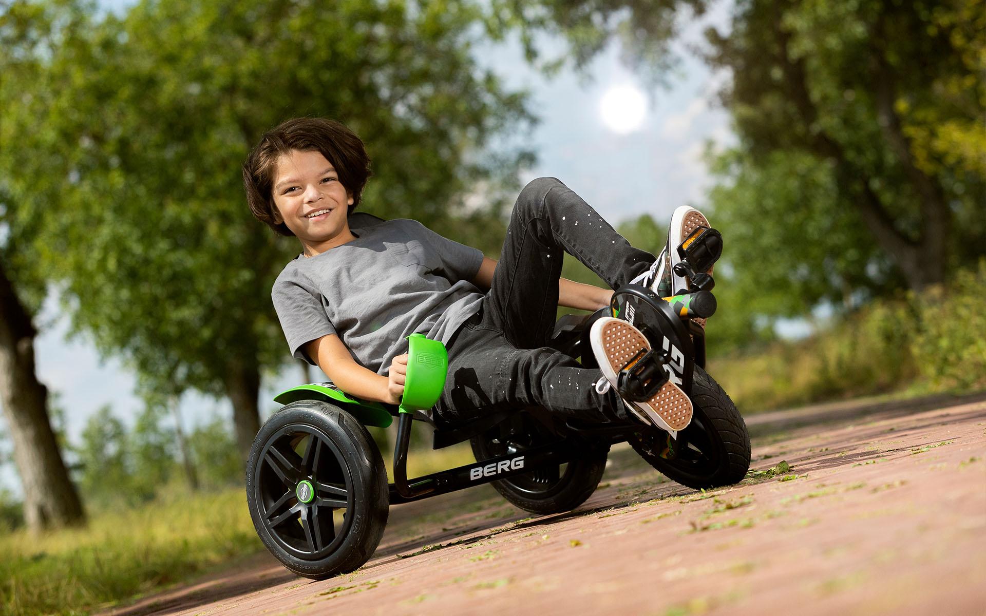 BERG Street-X – carvingový pedálkar pre deti